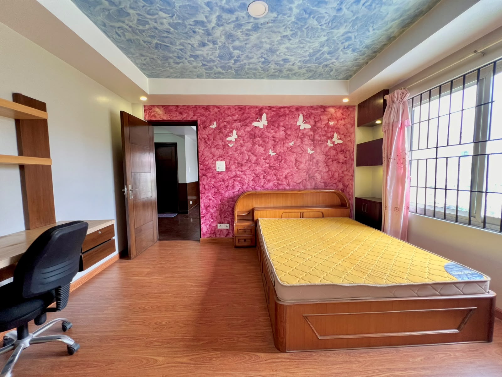 property-image